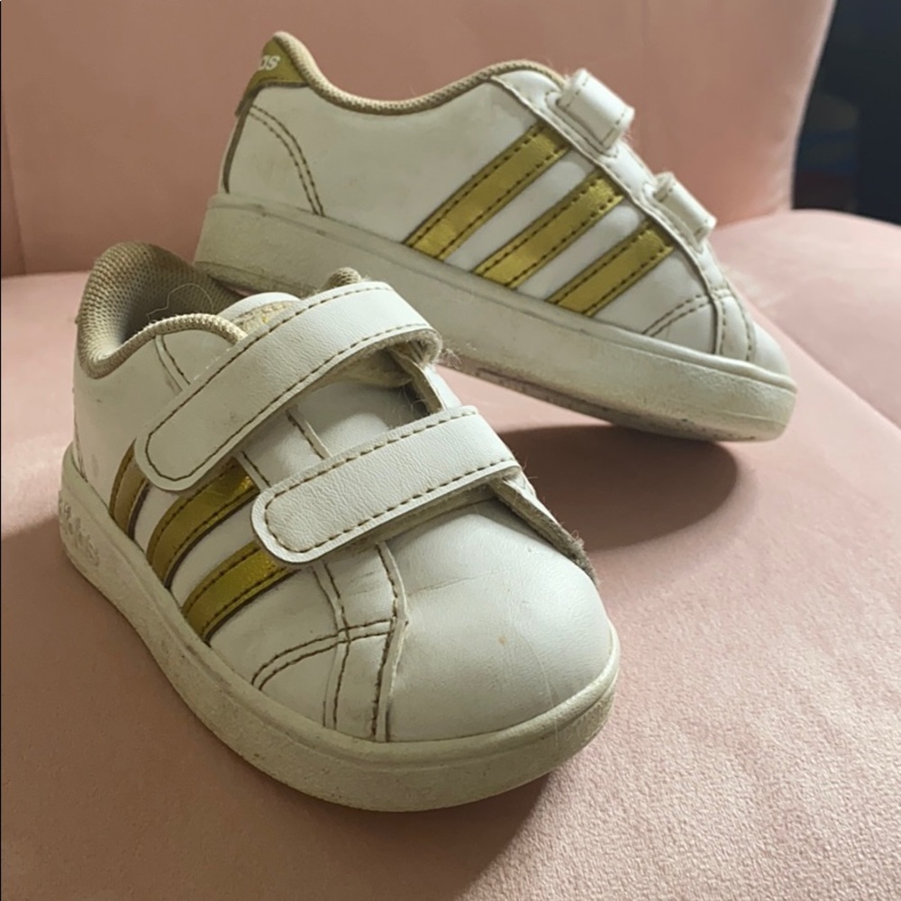 Adidas size 5 - Picture 2 of 3